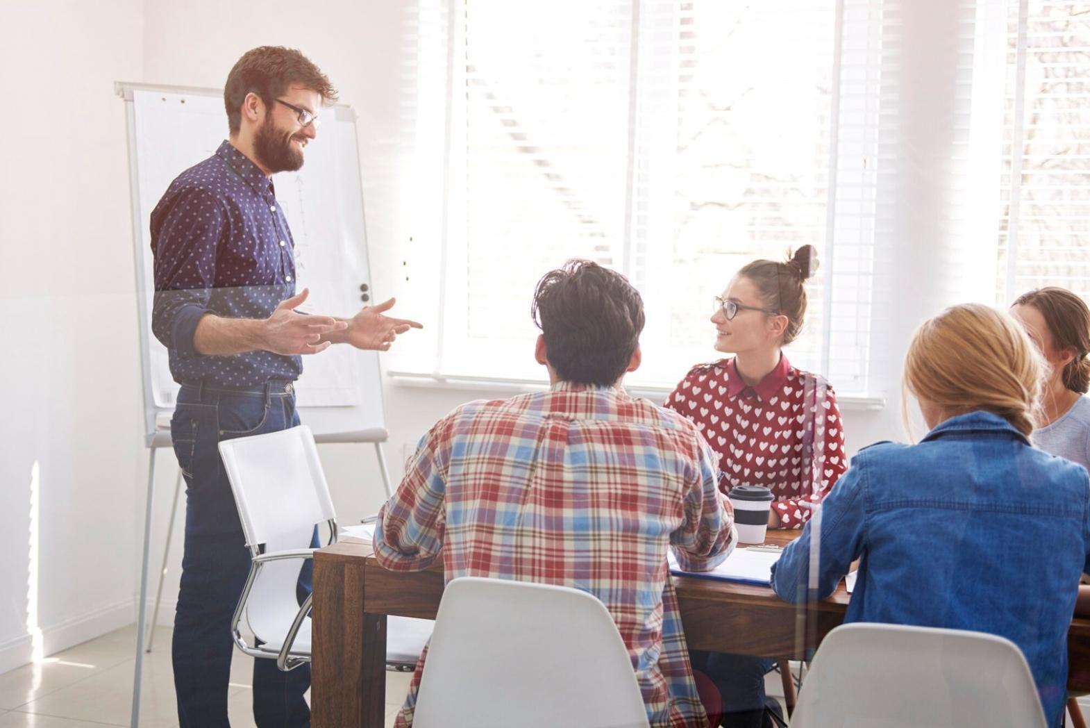 Graphiques d'analyse financière sur écran